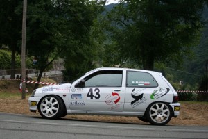 Roberto Malvasio in gara con la Clio