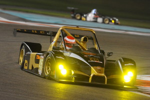 AVELON FORMULA NELLA 3 ORE ENDURANCE CHAMPIONS CUP CON TRE WOLF GB08