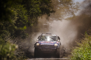 MINI celebra il suo quarto successo consecutivo al Dakar Rally