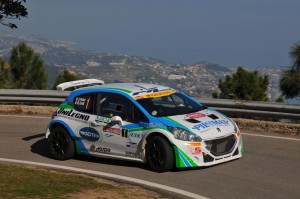 Al rallye Sanremo 2015 Andreucci- Andreussi al via della ronde notturna davanti a tutti.