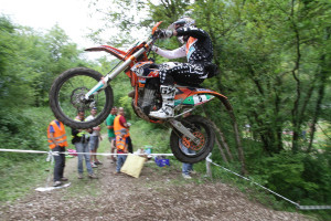 ENDURO A CASTEL DI TORA IL VIA DEL CAMPIONATO ITALIANO MAJOR 2015