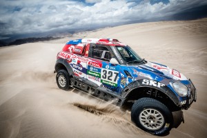 2016-dakar-rally-day-13-stage-11-al-attiyah-takes-his-second-stage-win-to-retain-second-overall-hirvonen-finishes-third-to-place-two-mini-all4-racing-in-the-top-five-p90207701_highres